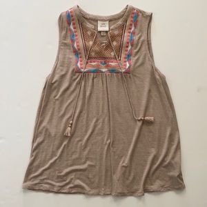 Knox Rose Sleeveless Shirt